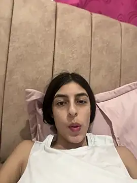 Snapshot of cristel_17 chatting on 26, 12, 2024 cristel 17 online show from 26, 12, 2024