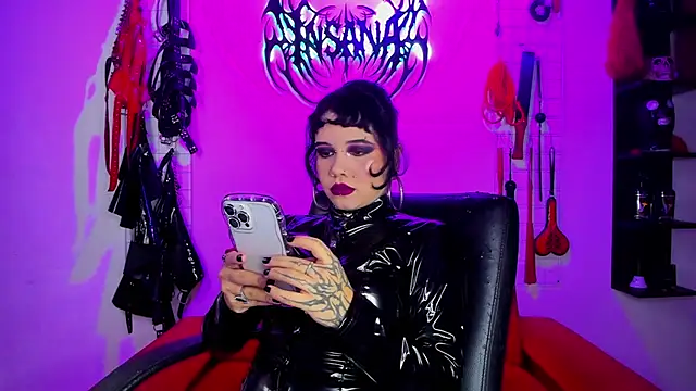 irregular fetish  online show from 25, 2, 2026