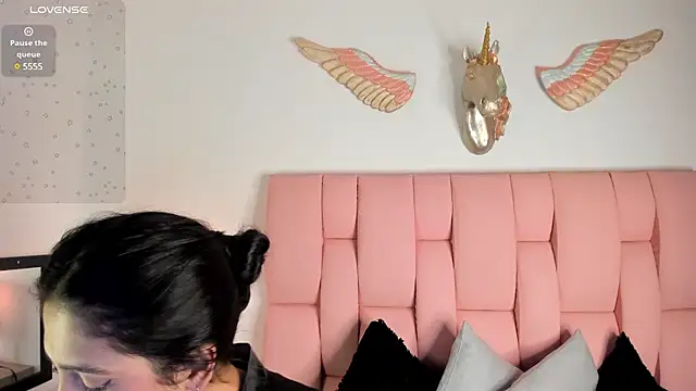 VeronikaOlsen online show from 1, 3, 2025