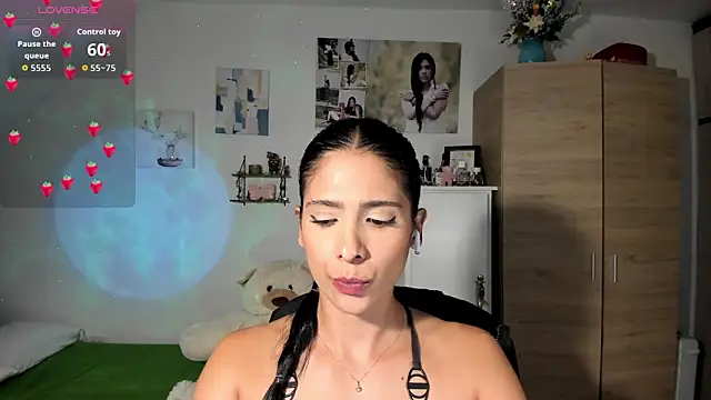 VeronikaOlsen online show from 7, 10, 2025