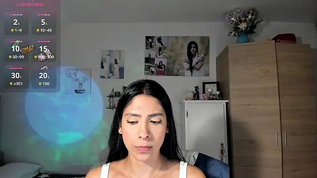 VeronikaOlsen online show from 28, 10, 2025