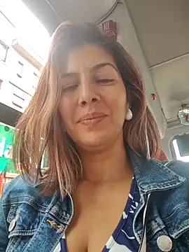 scarlett moore online show from 18, 9, 2025