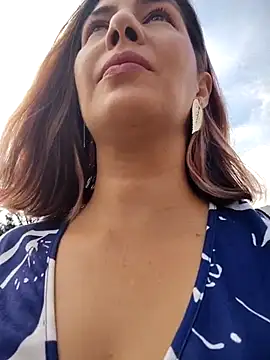 scarlett moore online show from 23, 10, 2025