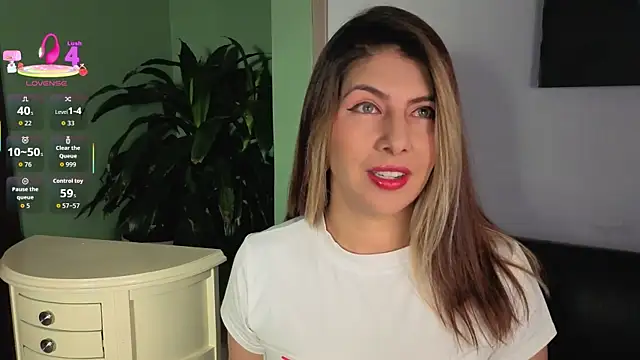 scarlett moore online show from 6, 7, 2026