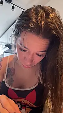 Snapshot of sweet_karinpaz777 chatting on 22, 5, 2026 sweet karinpaz777 online show from 22, 5, 2026