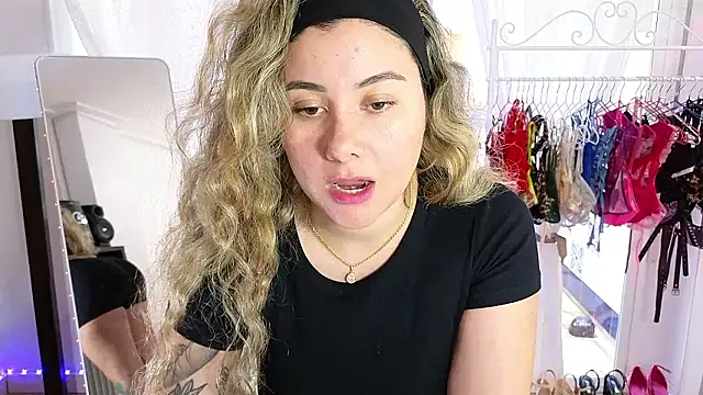 Tawny cox online show from 25, 3, 2026