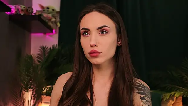 BabyYoda- online show from 7, 1, 2025