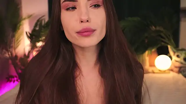 BabyYoda- online show from 12, 3, 2025