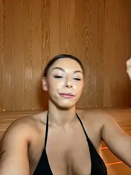 SexOnMyLvL online show from 8, 9, 2025