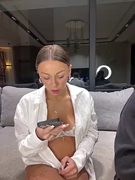 SexOnMyLvL online show from 15, 10, 2025