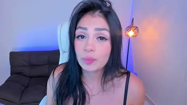 dominique21  online show from 18, 12, 2024