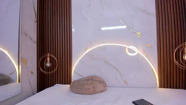 danisaenz  online show from 23, 1, 2025