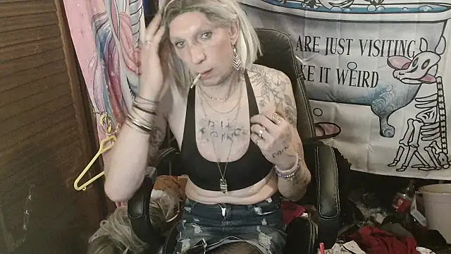 Ombeline1 online show from 1, 2, 2026