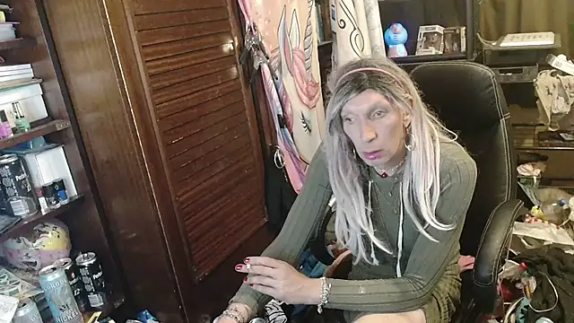 Ombeline1 online show from 22, 4, 2026