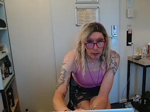 Ombeline1 online show from 20, 7, 2026