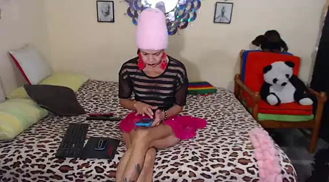 latinaa hot online show from 29, 1, 2025