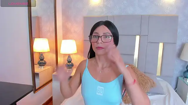 Camilaa Sanchez  online show from 24, 2, 2025