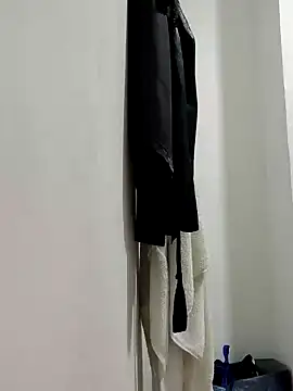 Lia Hurley online show from 21, 12, 2024