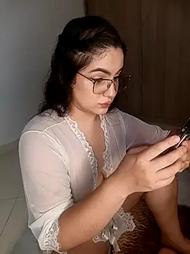 Lia Hurley online show from 23, 2, 2026