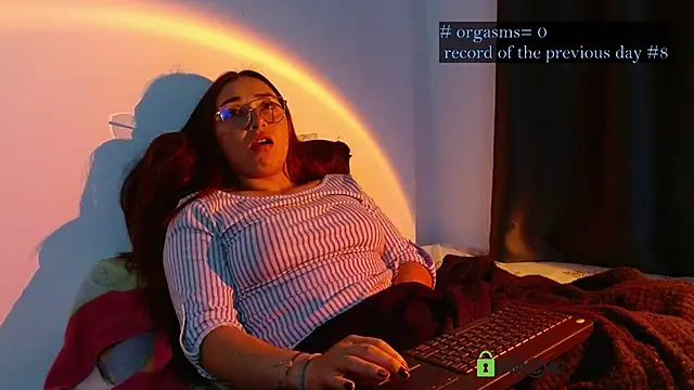 Hot Candy  online show from 20, 10, 2025