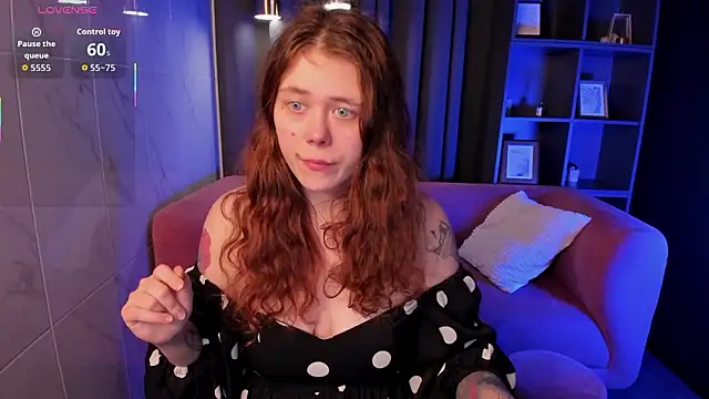 Snapshot of SophiePure chatting on 15, 2, 2026 SophiePure online show from 15, 2, 2026