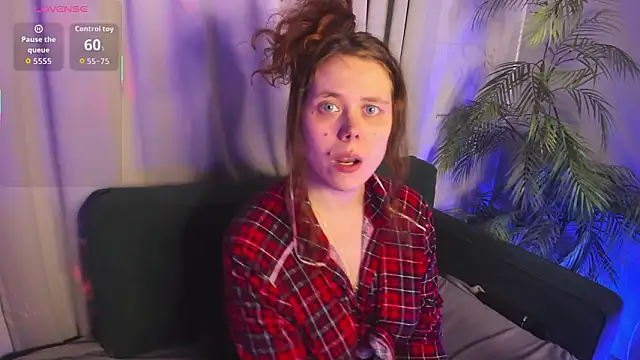 Snapshot of SophiePure chatting on 13, 3, 2026 SophiePure online show from 13, 3, 2026