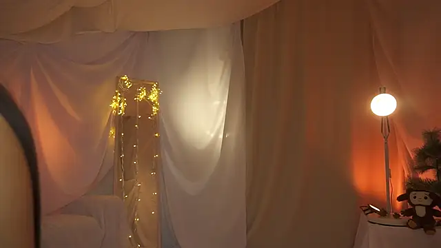 Snapshot of arizonasunrise chatting on 24, 12, 2024 arizonasunrise online show from 24, 12, 2024