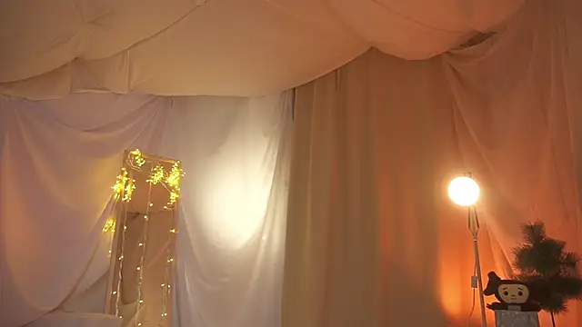 Snapshot of arizonasunrise chatting on 26, 12, 2024 arizonasunrise online show from 26, 12, 2024