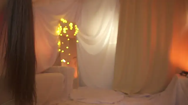 Snapshot of arizonasunrise chatting on 12, 3, 2025 arizonasunrise online show from 12, 3, 2025