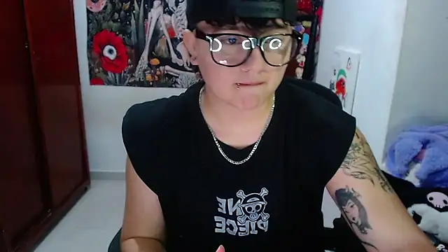 isabeautyx19 online show from 28, 4, 2026