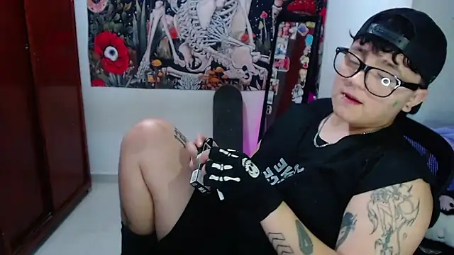 isabeautyx19 online show from 28, 4, 2026