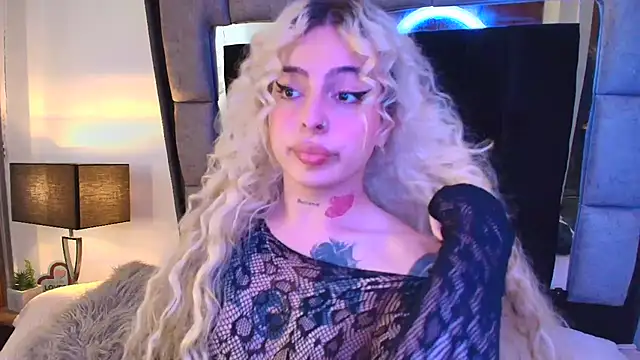 Snapshot of Bonnie_vega chatting on 12, 3, 2025 Bonnie vega online show from 12, 3, 2025