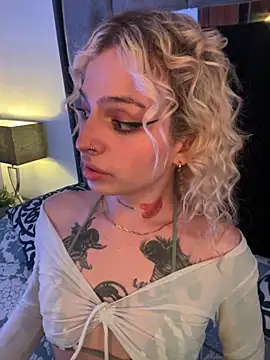 Snapshot of Bonnie_vega chatting on 20, 9, 2025 Bonnie vega online show from 20, 9, 2025