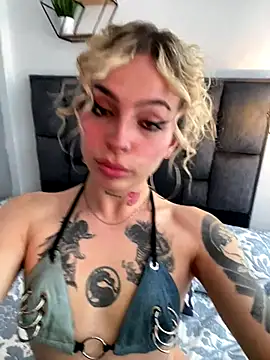 Snapshot of Bonnie_vega chatting on 2, 10, 2025 Bonnie vega online show from 2, 10, 2025