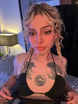 Snapshot of Bonnie_vega chatting on 5, 10, 2025 Bonnie vega online show from 5, 10, 2025