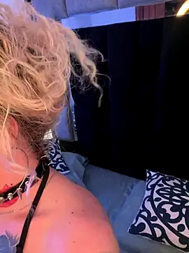 Snapshot of Bonnie_vega chatting on 18, 10, 2025 Bonnie vega online show from 18, 10, 2025