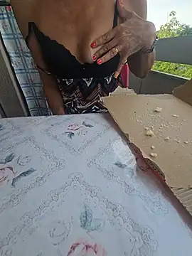 mia69x online show from 13, 7, 2026