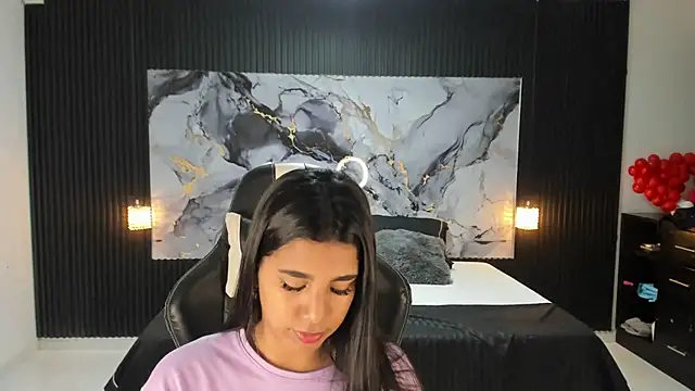 Ivy 16 online show from 25, 2, 2025