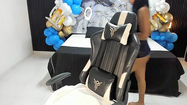 Ivy 16 online show from 10, 10, 2025