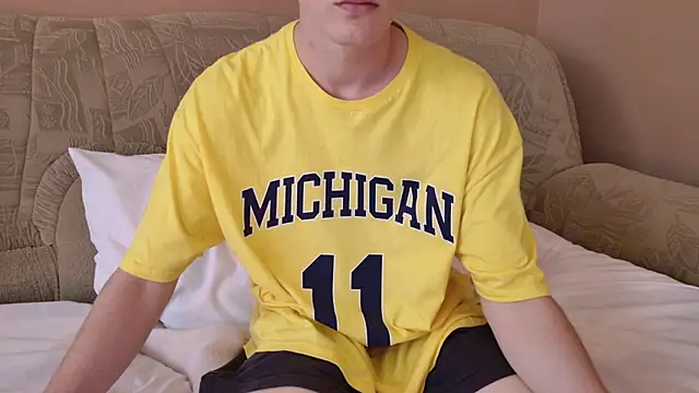 callmenineoneseven online show from 9, 9, 2025