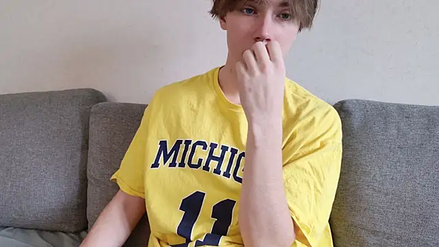 callmenineoneseven online show from 13, 10, 2025