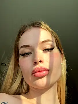 Vladamais online show from 30, 9, 2025