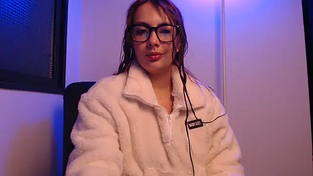 lalawhitte online show from 28, 4, 2026