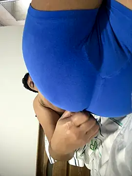 Snapshot of jahn2146 chatting on 16, 10, 2025 jahn2146 online show from 16, 10, 2025