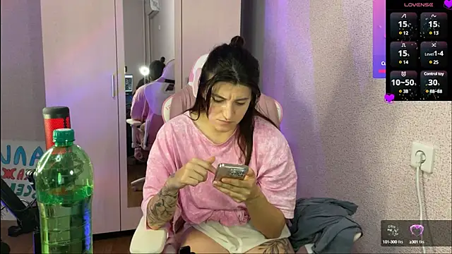 Katrin  kiss online show from 4, 2, 2025