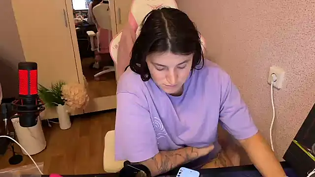 Katrin  kiss online show from 18, 11, 2025