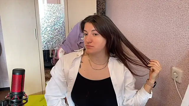 Katrin  kiss online show from 4, 4, 2026