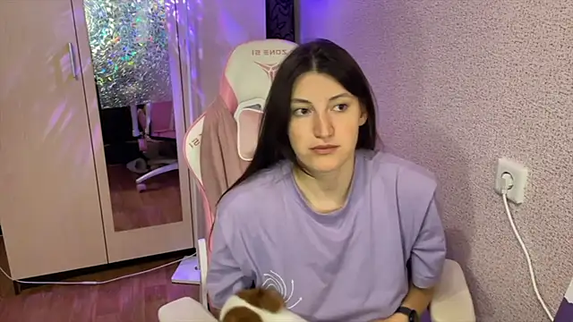 Katrin  kiss online show from 19, 4, 2026