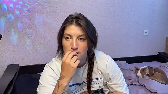Katrin  kiss online show from 5, 6, 2026
