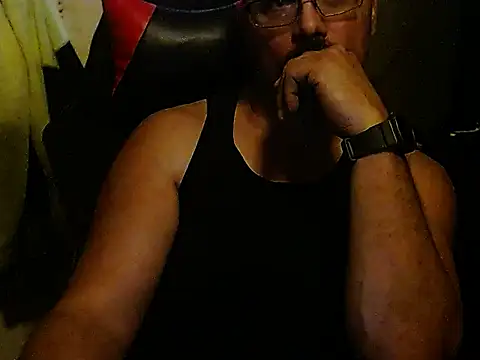 KrazyLegz online show from 4, 1, 2025